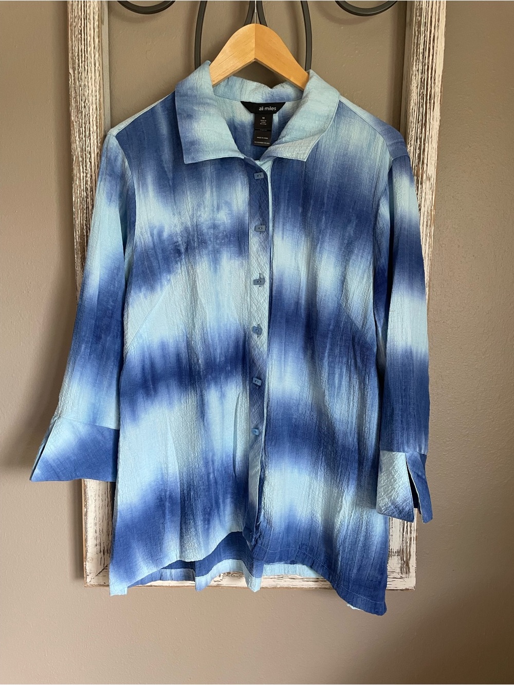 Ali Miles Button Up Shirt Womens Large Blue Crinkle Tie Dye Boho Artsy Lagenlook